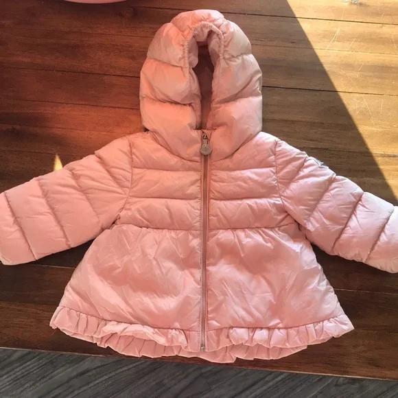 Childrens cream colored puffer jacket with one repair as shown in picture - Picture 1 of 5